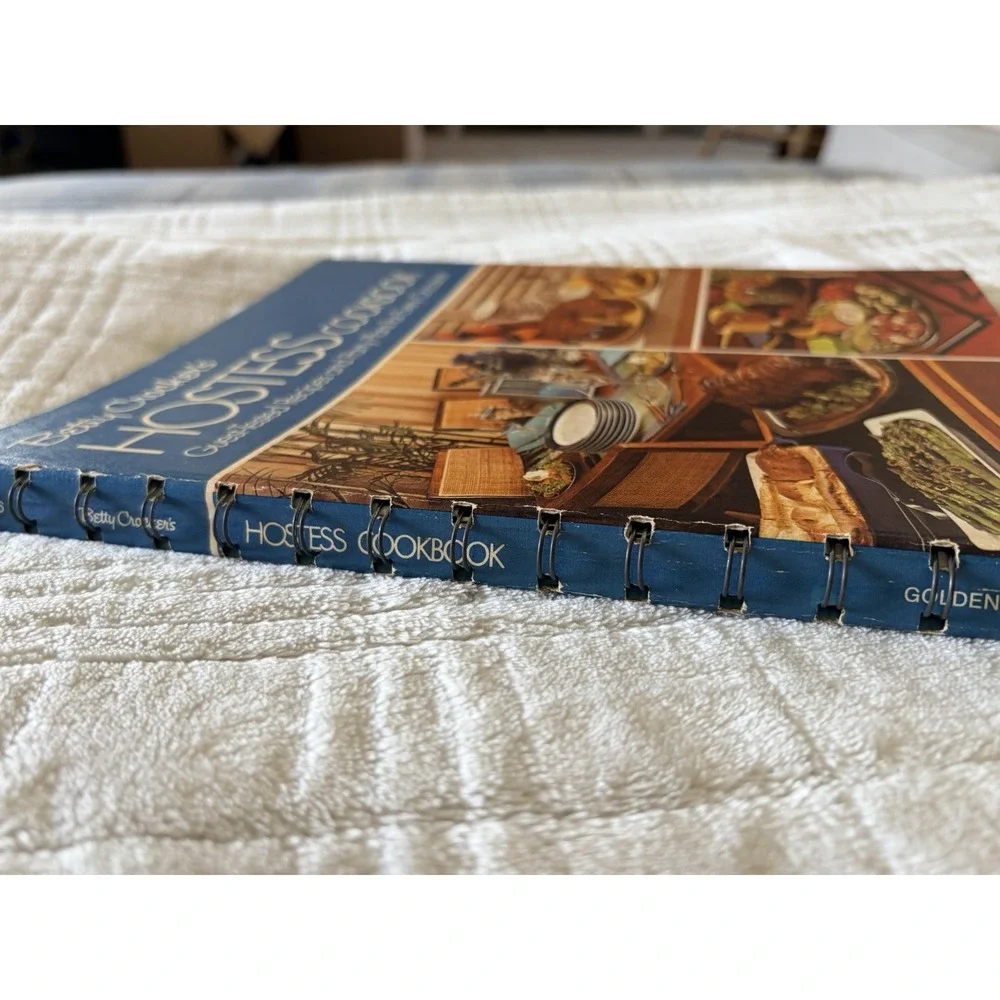 Vintage Betty Crocker's Hostess Cookbook, wirebound, 4th printing, 1971